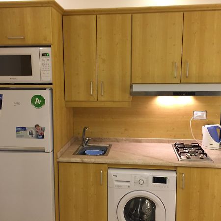 Royal Luxury Apartments & Suites Amman Esterno foto